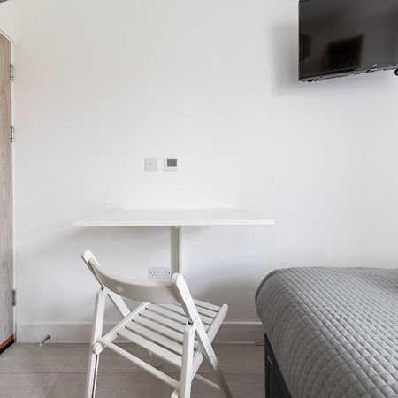 Functional Budget Stay With Wi-Fi And Laundry Facilities Near Tube Station London Exterior foto