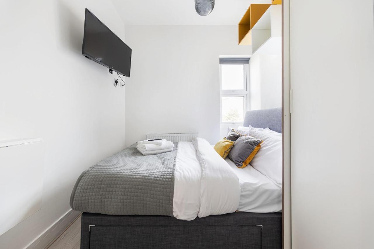 Functional Budget Stay With Wi-Fi And Laundry Facilities Near Tube Station London Exterior foto